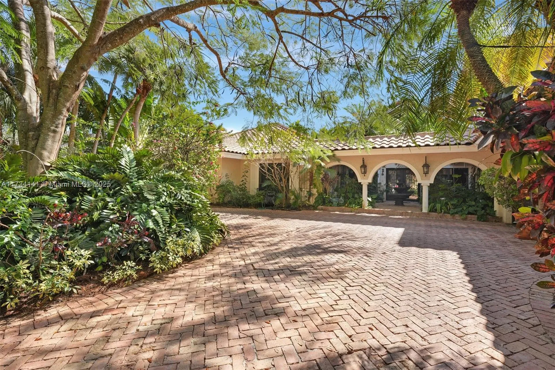 1718 Vestal Drive Coral Springs FL 33071