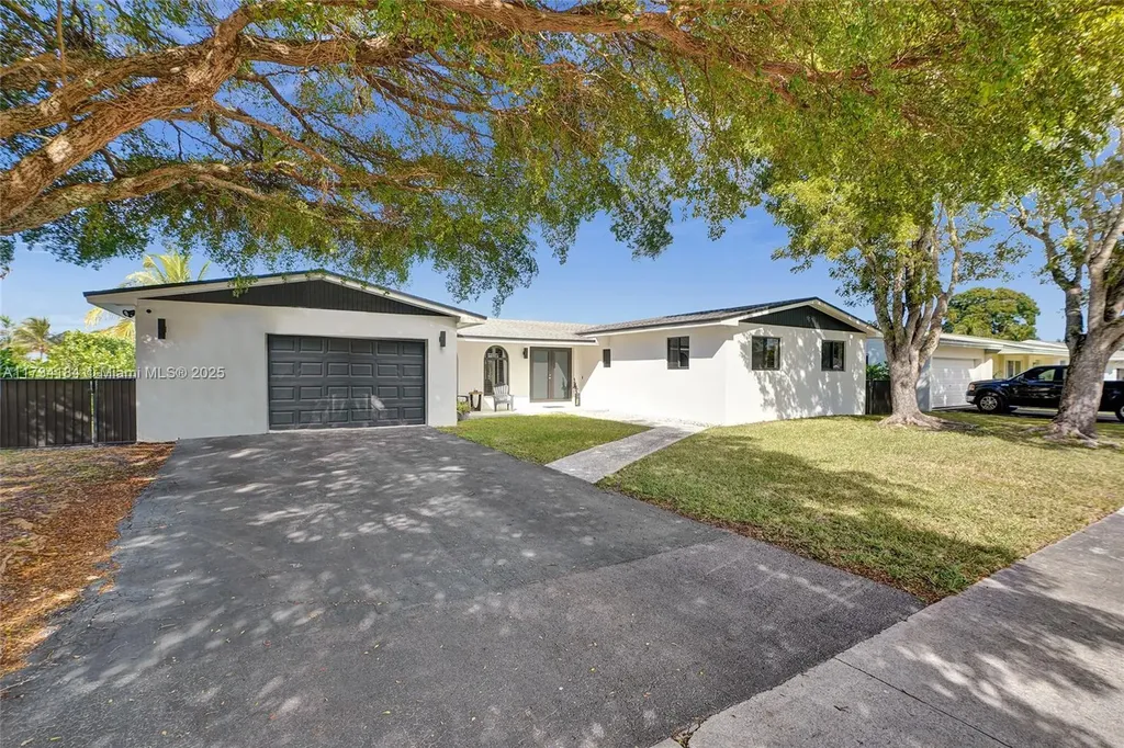8211 SW 203rd Street Cutler Bay FL 33189