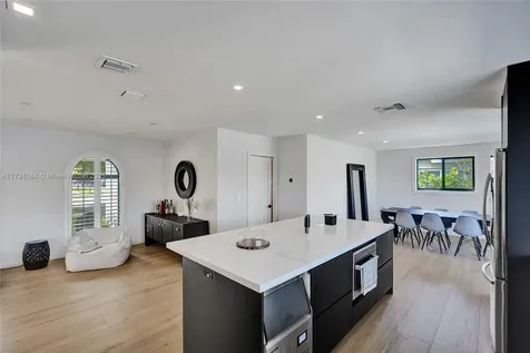 8211 SW 203rd Street Cutler Bay FL 33189
