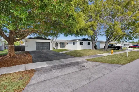 8211 SW 203rd Street Cutler Bay FL 33189