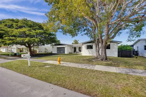 8211 SW 203rd Street Cutler Bay FL 33189