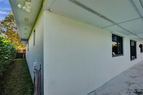 8211 SW 203rd Street Cutler Bay FL 33189