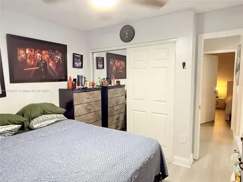 7618 NW 168th Terrace Hialeah FL 33015