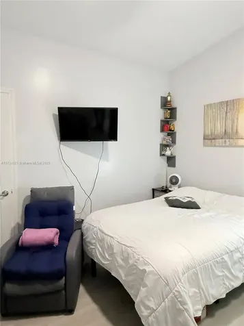 7618 NW 168th Terrace Hialeah FL 33015