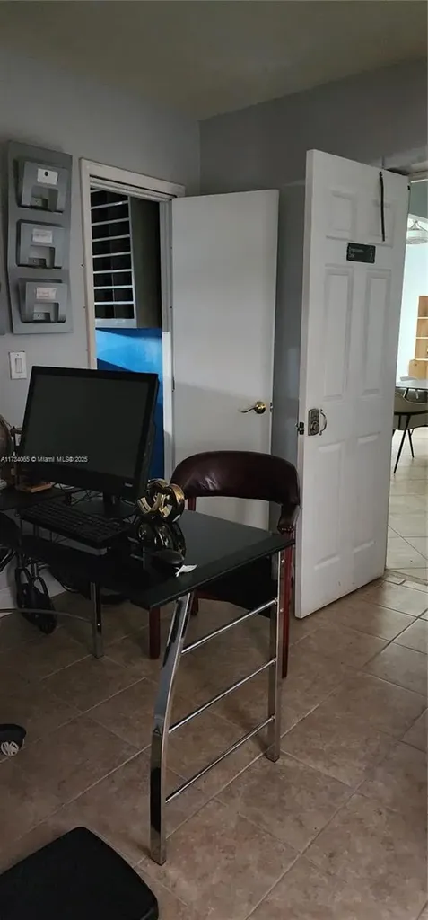 6966 Taft Street Hollywood FL 33024
