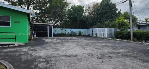 6966 Taft Street Hollywood FL 33024
