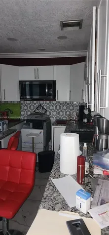 6966 Taft Street Hollywood FL 33024