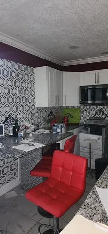 6966 Taft Street Hollywood FL 33024
