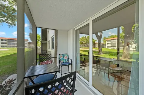 711 S Hollybrook Drive Pembroke Pines FL 33025