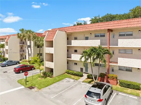 711 S Hollybrook Drive Pembroke Pines FL 33025