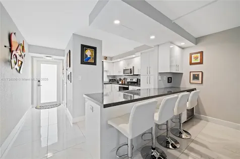 711 S Hollybrook Drive Pembroke Pines FL 33025