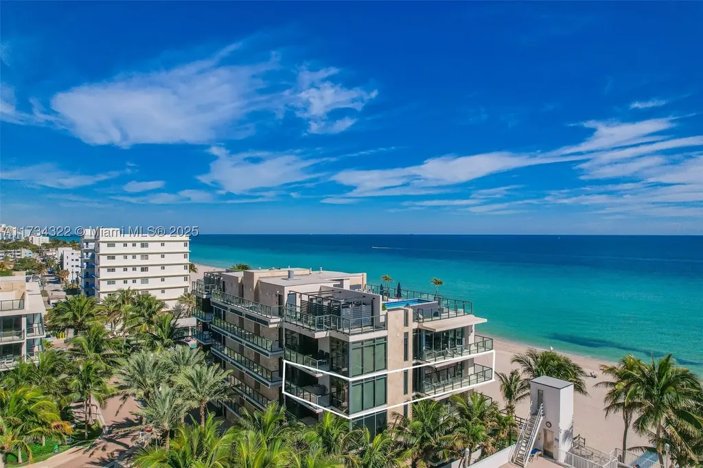 2205 S Surf Road Hollywood FL 33019