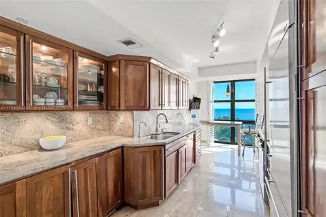 1121 Crandon Boulevard Key Biscayne FL 33149