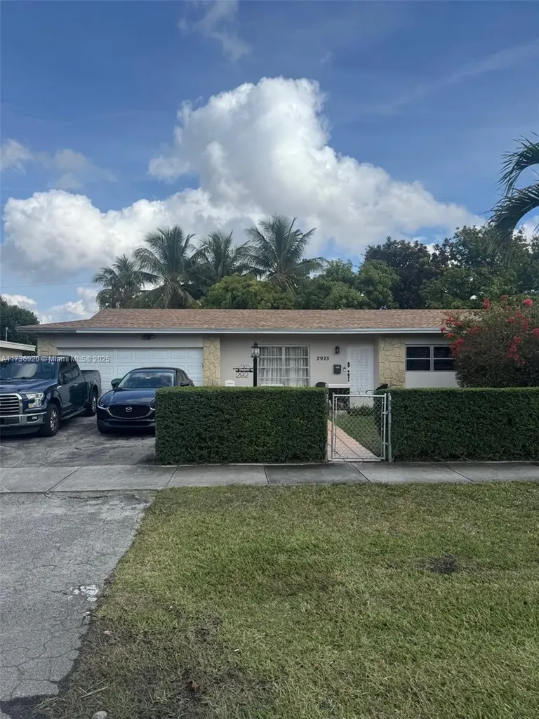 2925 SW 127th Avenue Miami FL 33175