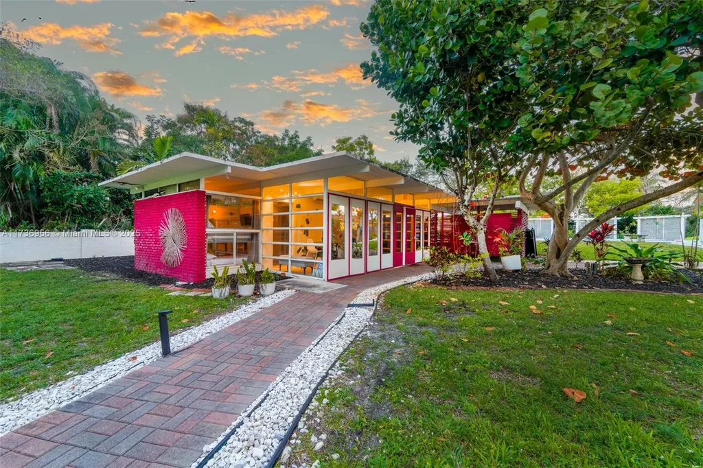 40 NE 24th Street Lazy Lake FL 33305