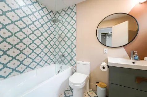 40 NE 24th Street Lazy Lake FL 33305