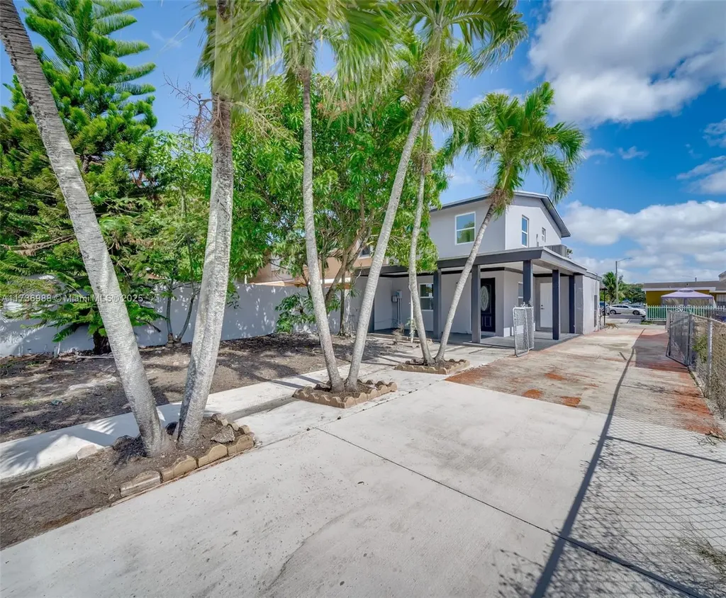 19405 NW 47th Avenue Miami Gardens FL 33055