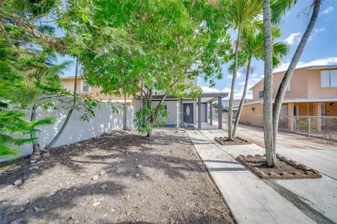 19405 NW 47th Avenue Miami Gardens FL 33055