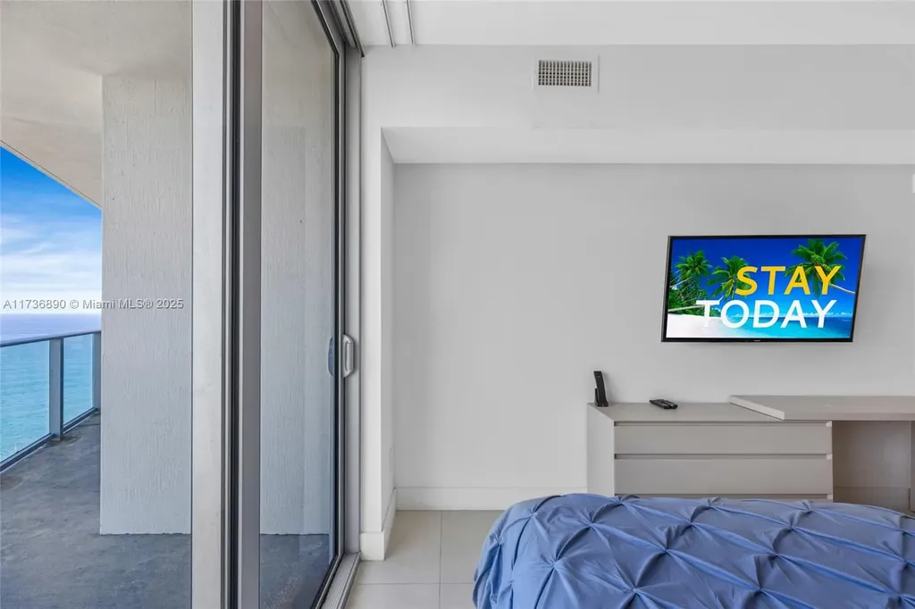 4111 S Ocean Drive Hollywood FL 33019