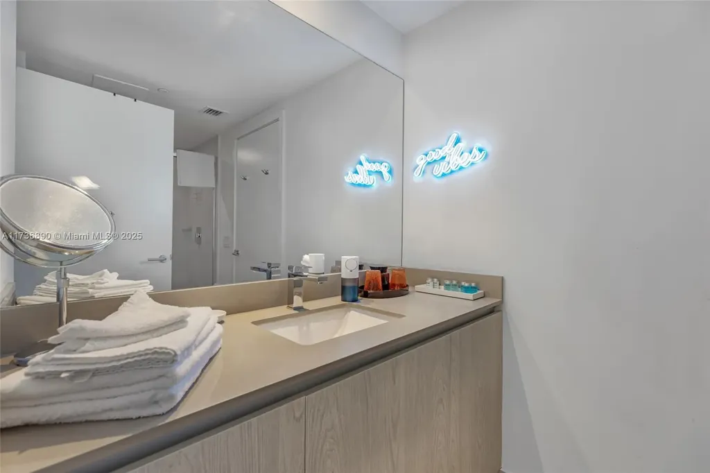 4111 S Ocean Drive Hollywood FL 33019