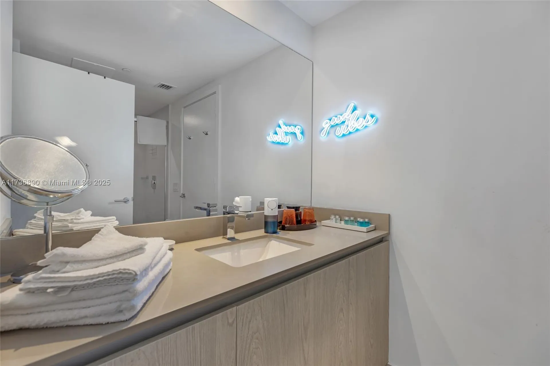 4111 S Ocean Drive Hollywood FL 33019