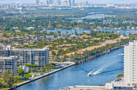 4111 S Ocean Drive Hollywood FL 33019