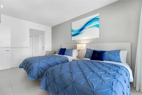4111 S Ocean Drive Hollywood FL 33019