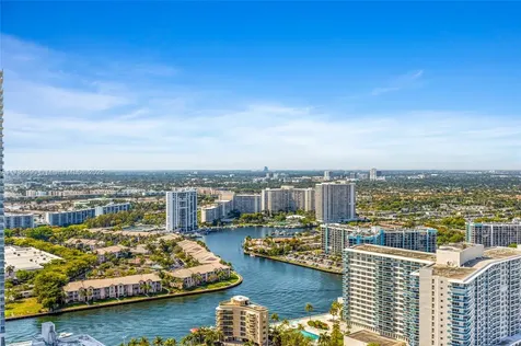 4111 S Ocean Drive Hollywood FL 33019