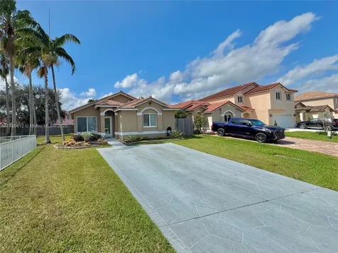 21496 SW 87th Place Cutler Bay FL 33189