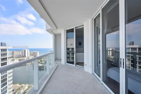 21150 Point Place Aventura FL 33180