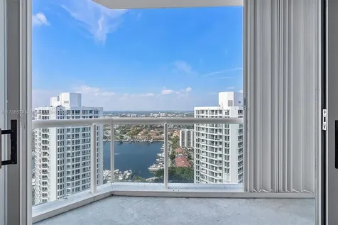 21150 Point Place Aventura FL 33180