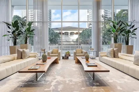 21150 Point Place Aventura FL 33180