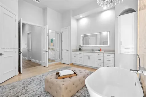 3350 W Stonebrook Circle Davie FL 33330