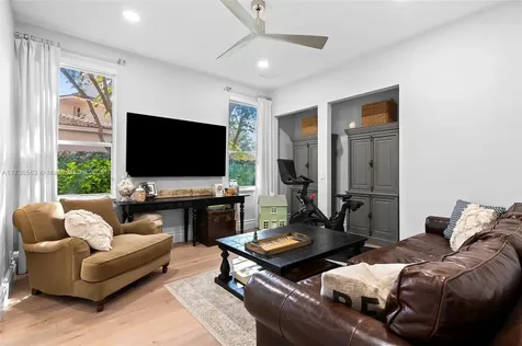 3350 W Stonebrook Circle Davie FL 33330