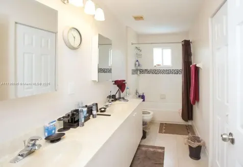 5053 Woodfield Way Coconut Creek FL 33073