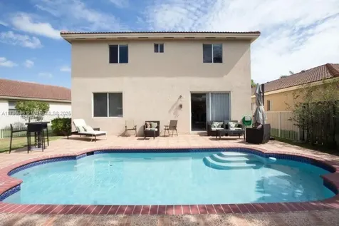 5053 Woodfield Way Coconut Creek FL 33073