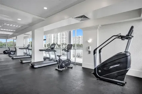 18031 Biscayne Boulevard Aventura FL 33160