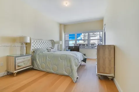 18031 Biscayne Boulevard Aventura FL 33160