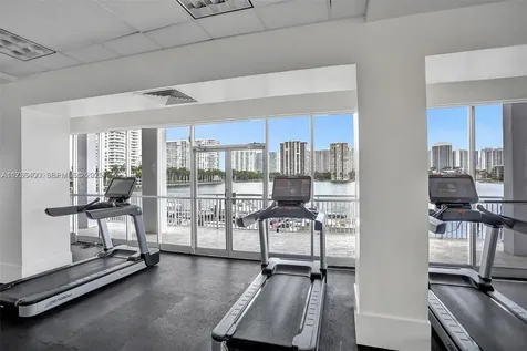 18031 Biscayne Boulevard Aventura FL 33160