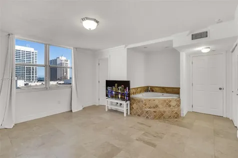 6801 Indian Creek Drive Miami Beach FL 33141