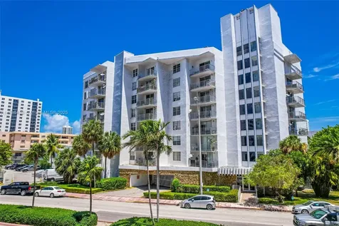 6801 Indian Creek Drive Miami Beach FL 33141
