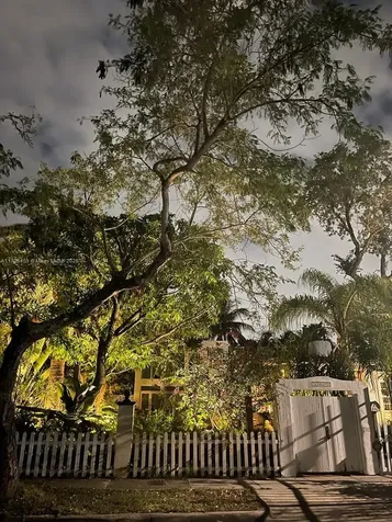 652 NE 77th Street Miami FL 33138