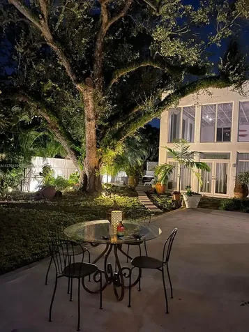 652 NE 77th Street Miami FL 33138