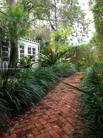 652 NE 77th Street Miami FL 33138