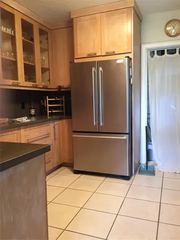 652 NE 77th Street Miami FL 33138