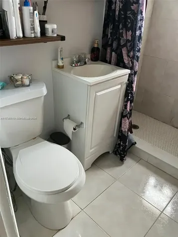 383 E 4th Avenue Hialeah FL 33010