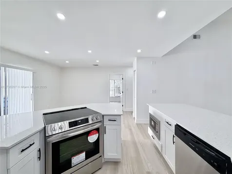 420 SW 88th Court Miami FL 33174
