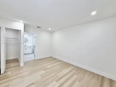 420 SW 88th Court Miami FL 33174