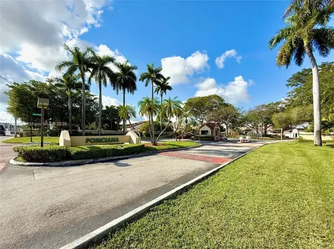 420 SW 88th Court Miami FL 33174