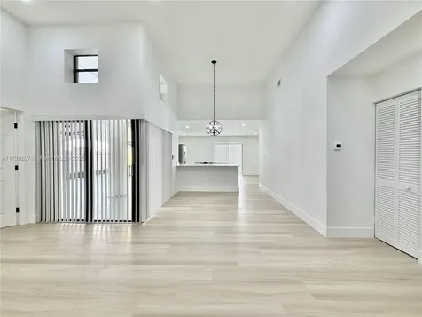 420 SW 88th Court Miami FL 33174